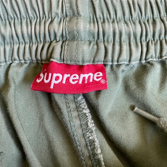 Supreme® Military Twill Short - Olive - Large - Picture 4 of 5